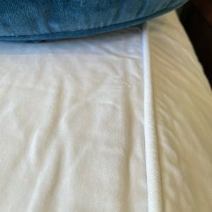Pottery Barn Ivory. Velvet duvet cover. Ivory.